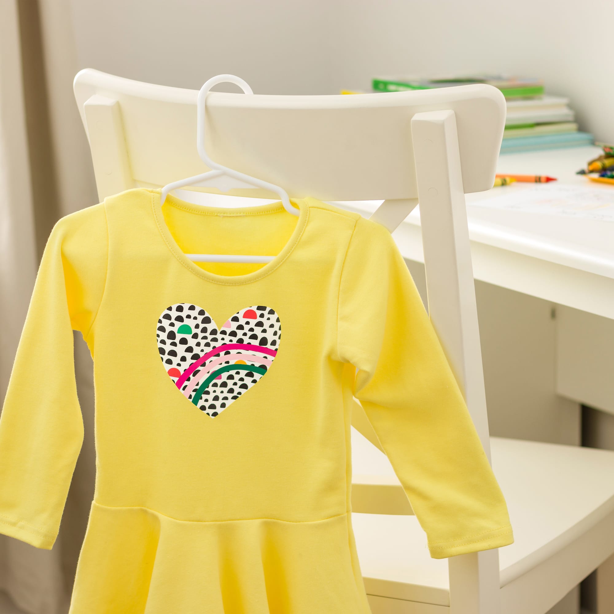 Cricut® Gingerbread Spice Holiday Vinyl & Iron-On Set